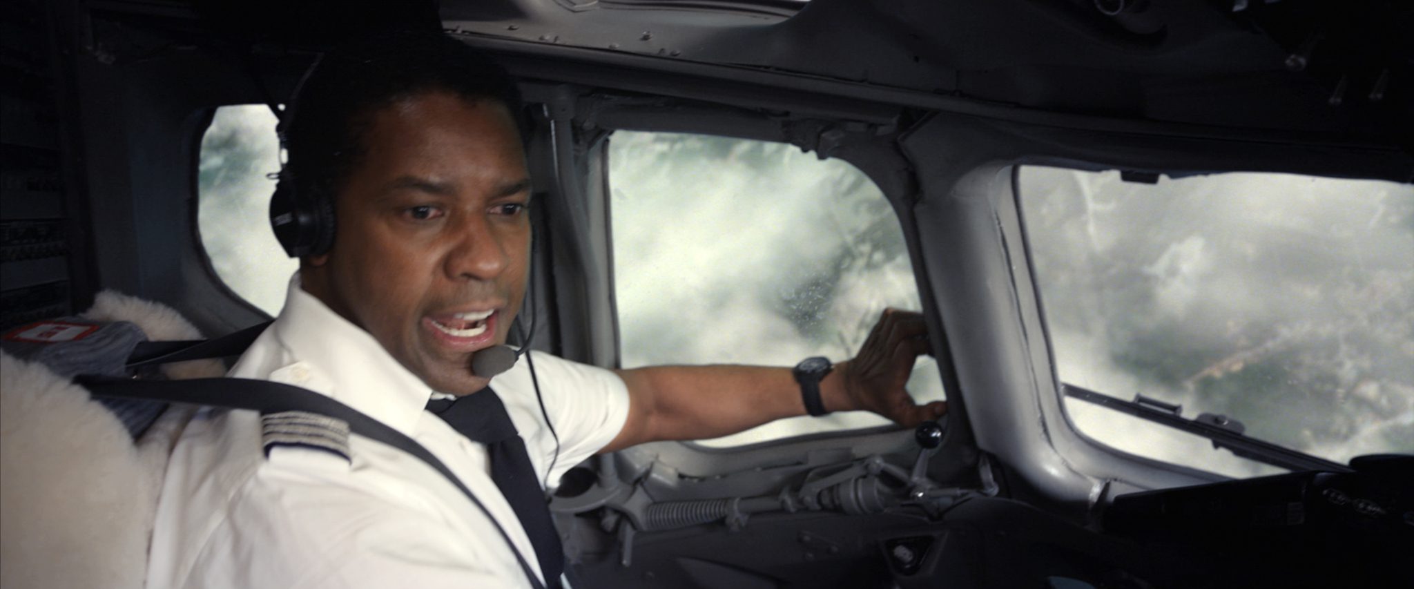 تحلیل روانشناختی فیلم پرواز (Flight) Denzel Washington in Flight (2012)