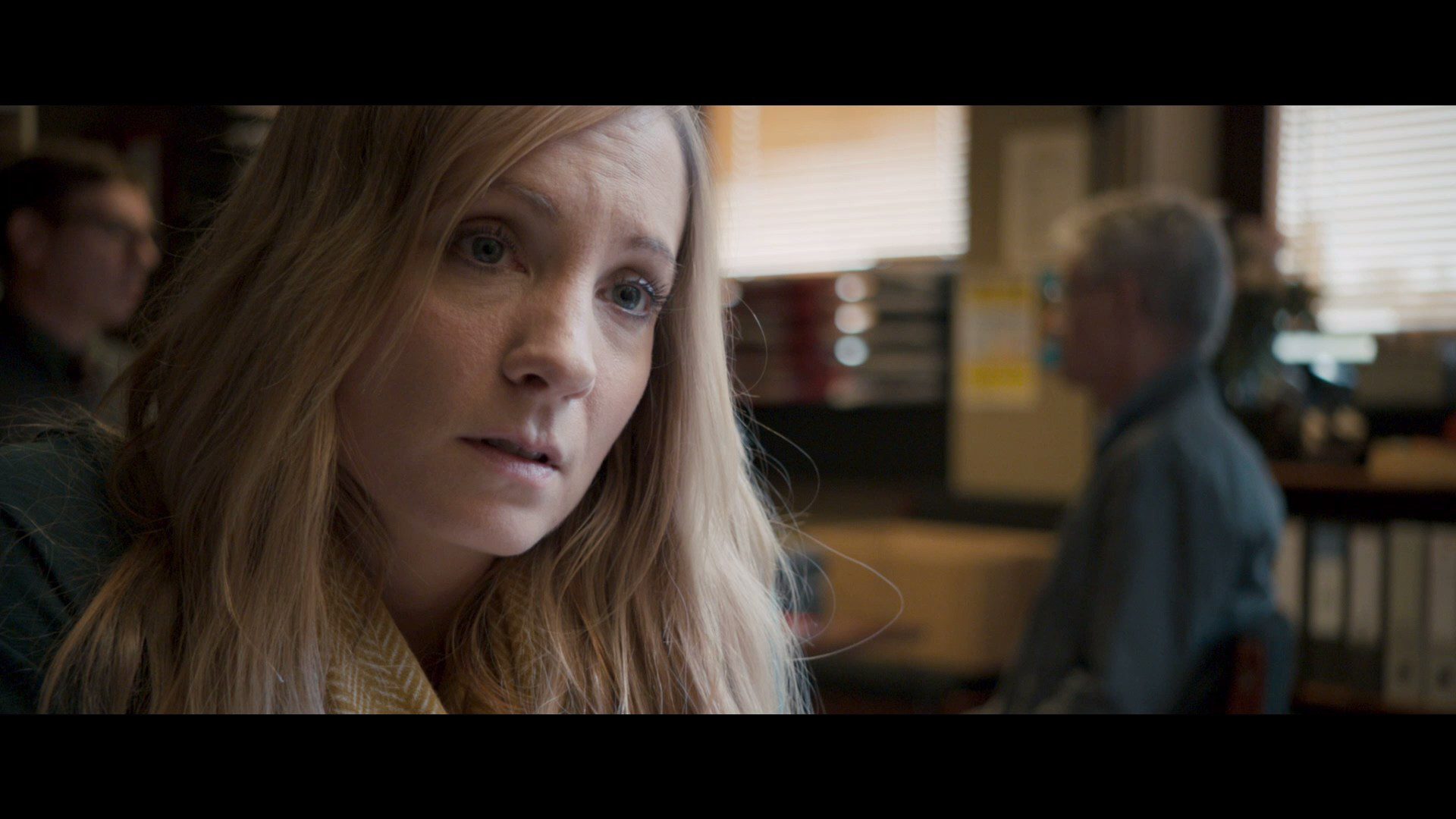 تحلیل روانشناختی گربه ای خیابانی به نام باب (A Street Cat Named Bob) Joanne Froggatt in A Street Cat Named Bob (2016)