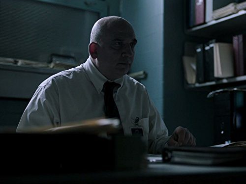 تحلیل روانشناختی سریال شب حادثه (The Night Of) Jonny Coyne in The Night Of (2016)