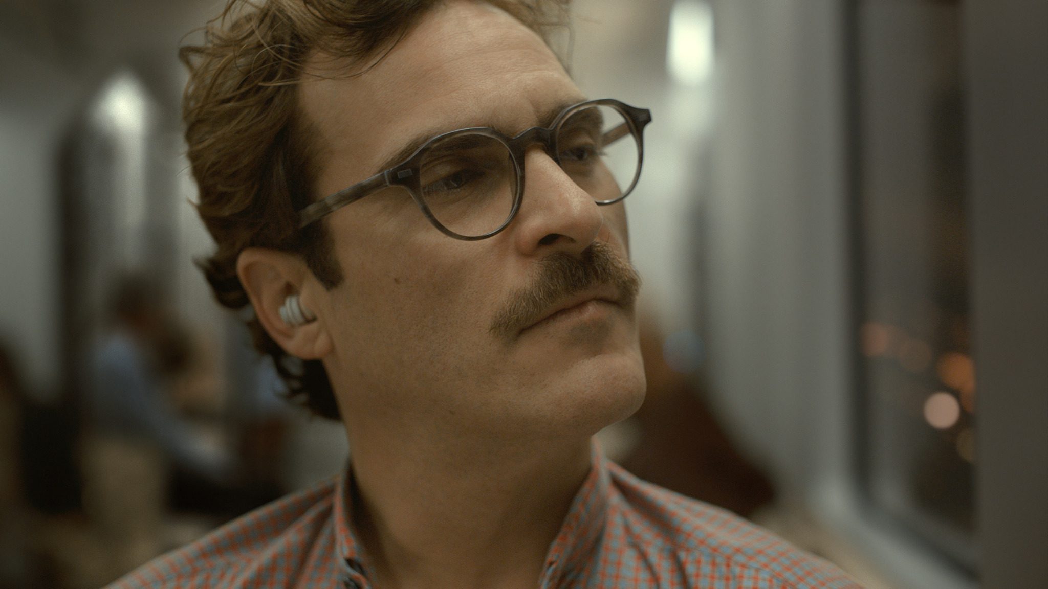 تحلیل روانشناختی فیلم او (Her) Joaquin Phoenix in Her (2013)