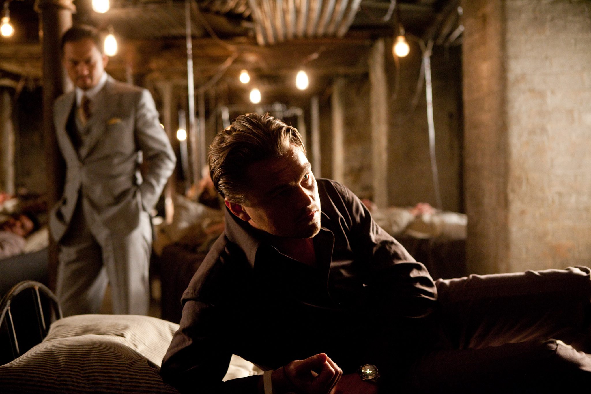 تحلیل روانشناختی فیلم تلقین (Inception) Leonardo DiCaprio and Ken Watanabe in Inception (2010)