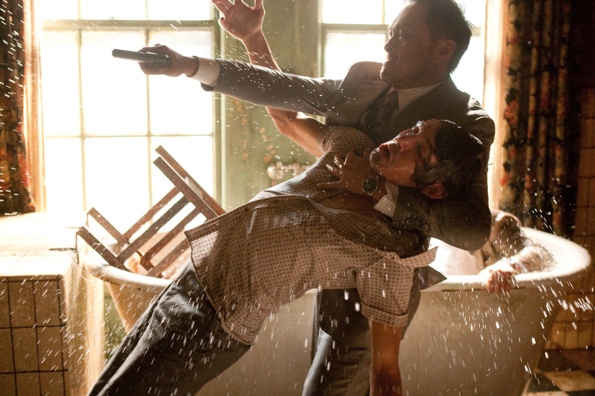 تحلیل روانشناختی فیلم تلقین (Inception) Lukas Haas and Ken Watanabe in Inception (2010)