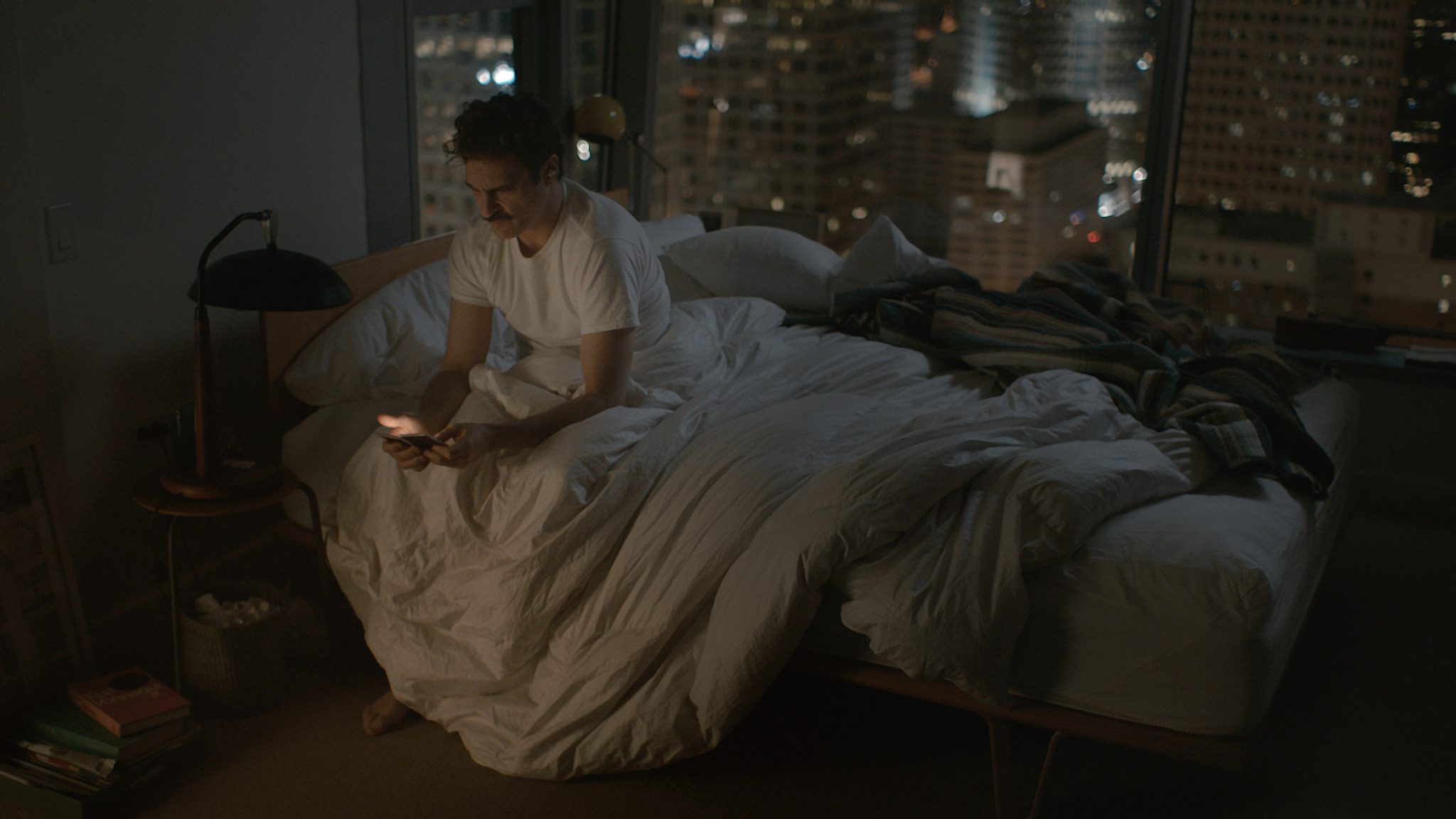 Joaquin Phoenix in Her (2013)
