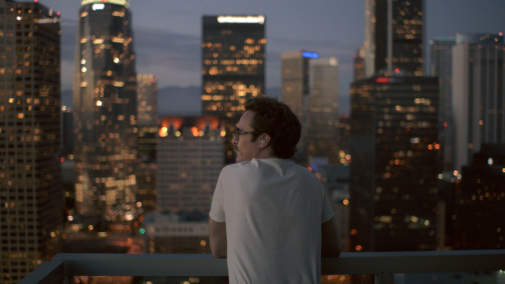 Joaquin Phoenix in Her (2013)