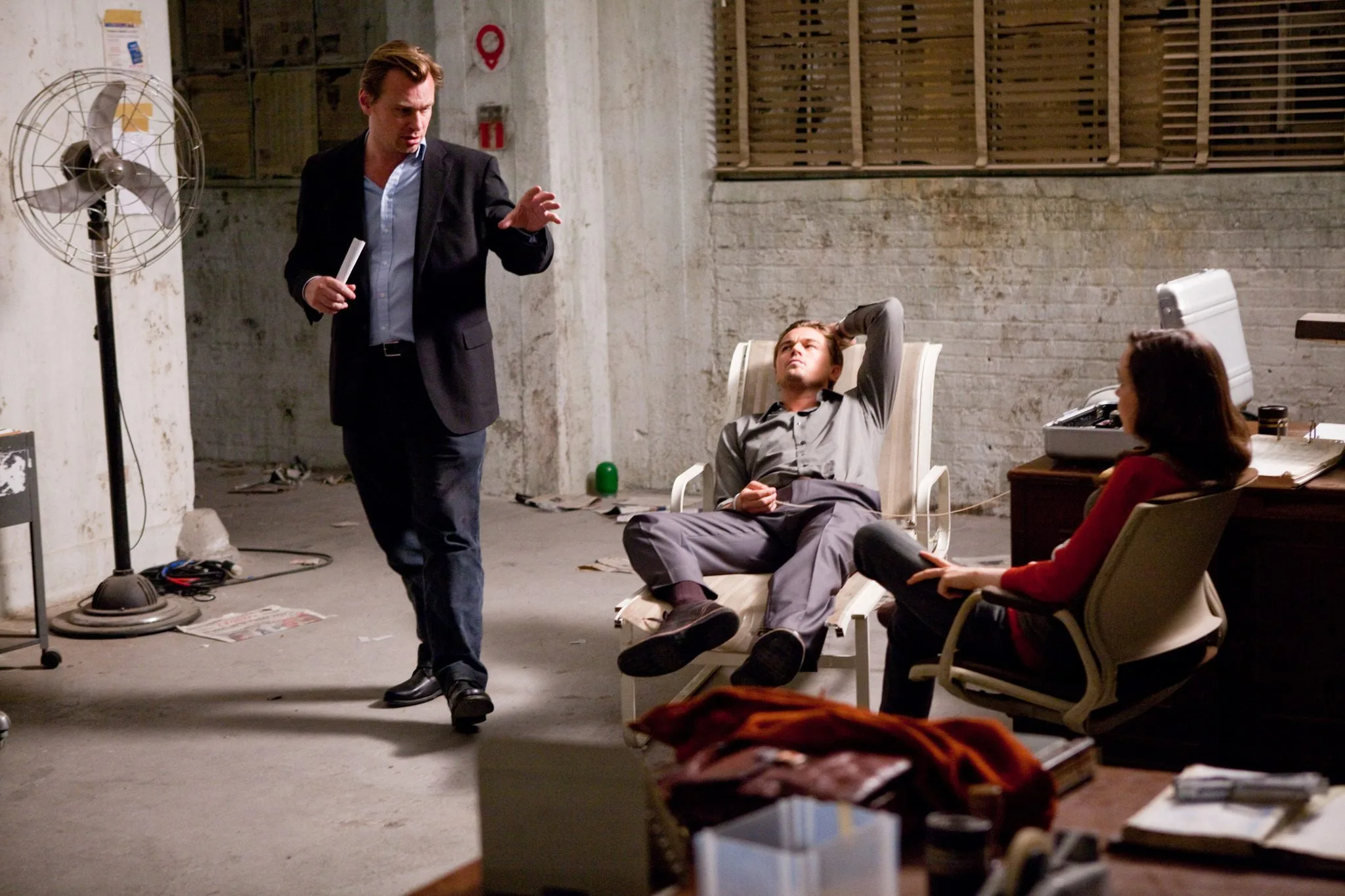 Leonardo DiCaprio, Christopher Nolan, and Elliot Page in Inception (2010)