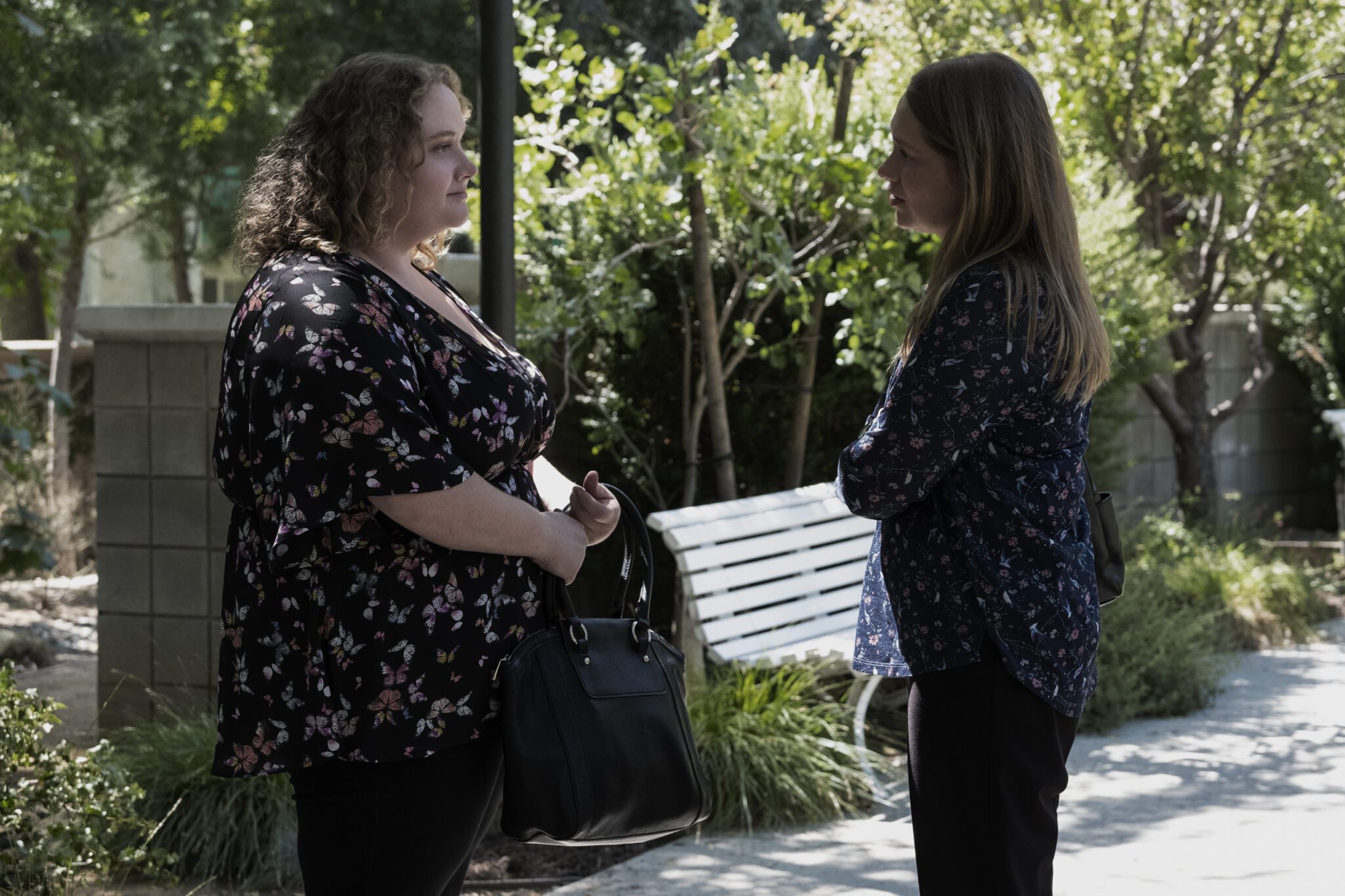 Merritt Wever and Danielle Macdonald in Unbelievable (2019)