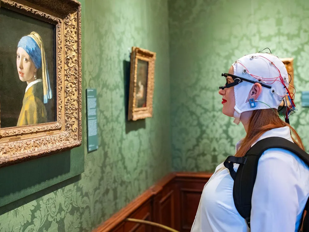 Seeing Vermeer's 'Girl With a Pearl Earring' in Person Stimulates ...