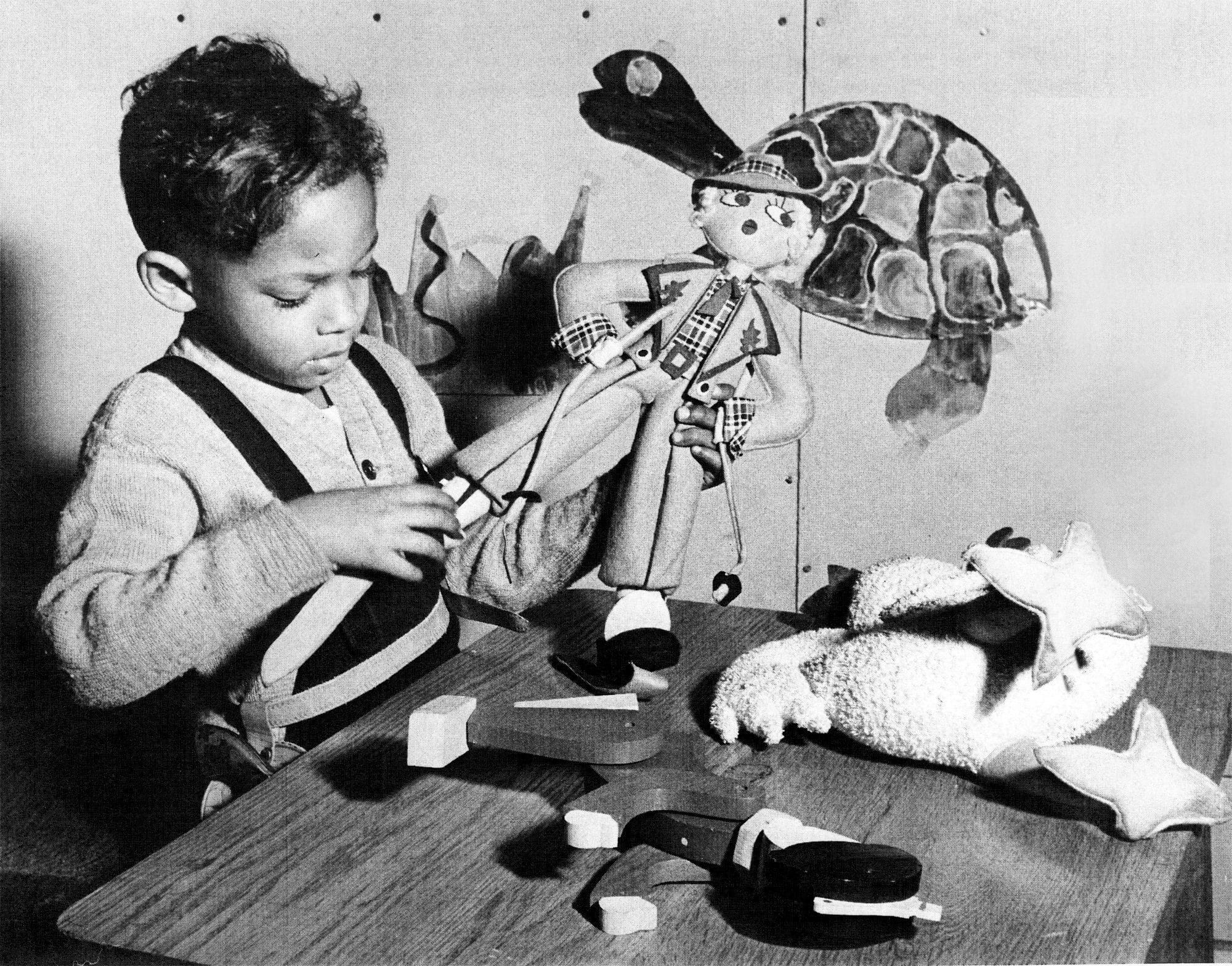 روانشناسی، فرهنگ و تاریخ اندیشه The Doll Test (Clark and Clark)