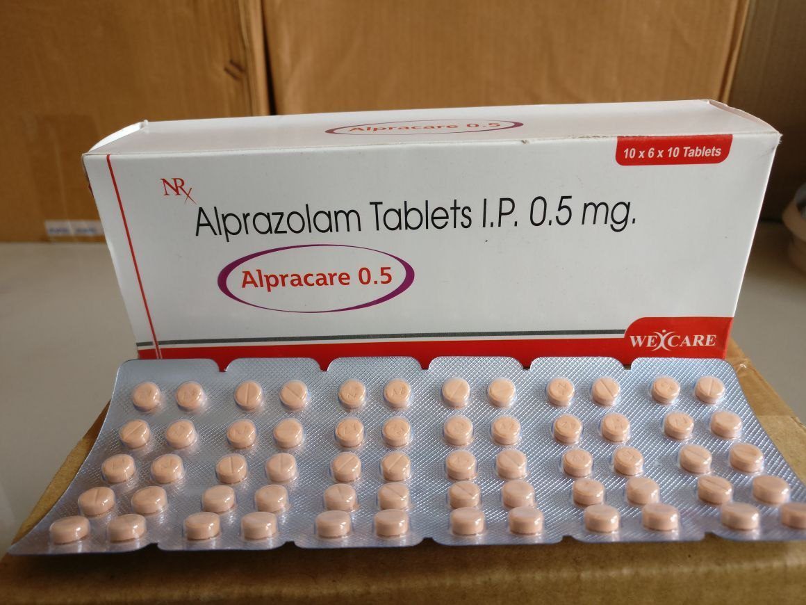 همه چیز درباره آلپرازولام (Alprazolam): کاربردها، عوارض جانبی و نکات مهم