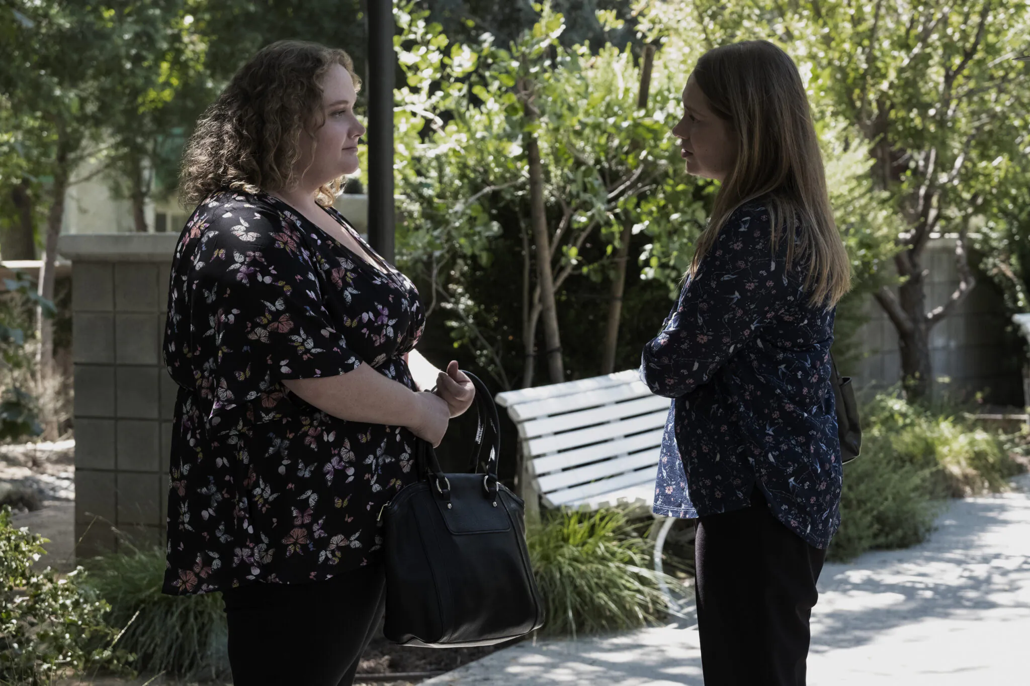 Merritt Wever and Danielle Macdonald in Unbelievable (2019)
